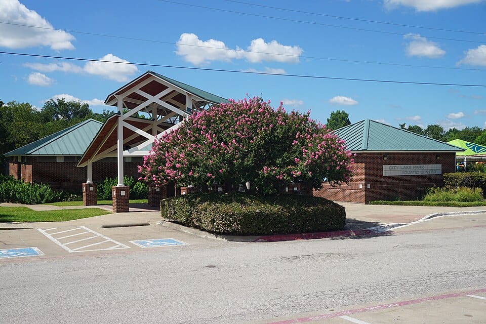 City Lake Park - Photo 1