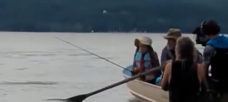 Lucy Lake - Photo 1