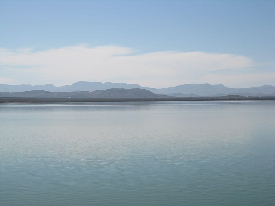 Lake Balmorhea - Photo 1