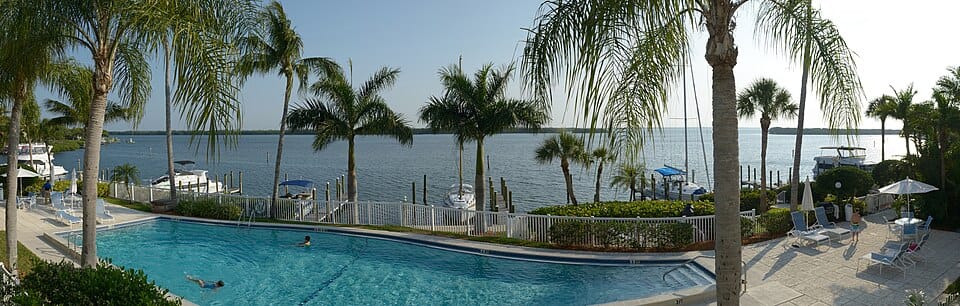 Public Beach - 100 Broadway - Photo 1