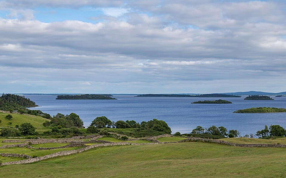 Lough Corrib - Loch Coirib - Photo 1