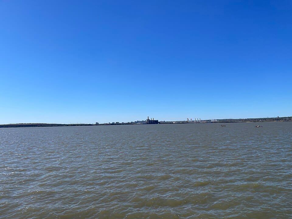 Delaware River Walkway - Photo 1