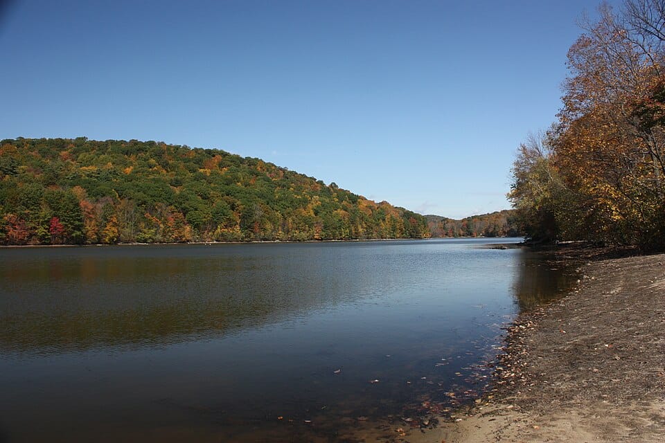 Seven Hills Lake - Photo 1