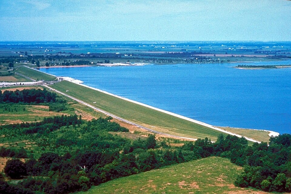 Carlyle Lake - Photo 1