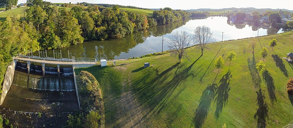 Lake Hillsboro - Photo 1