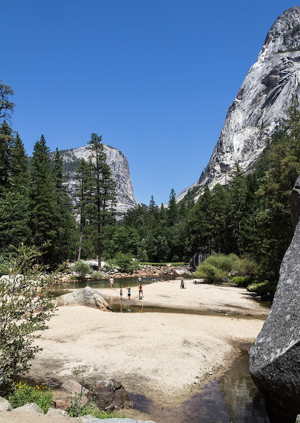 Mirror Lake - Photo 1