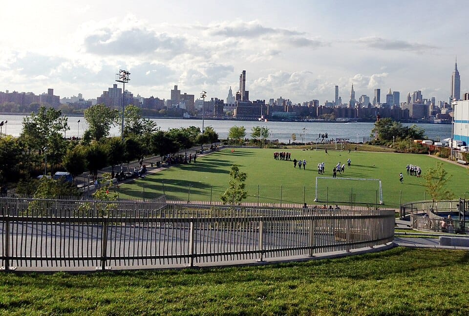 50 Kent - Bushwick Inlet Park - Photo 1