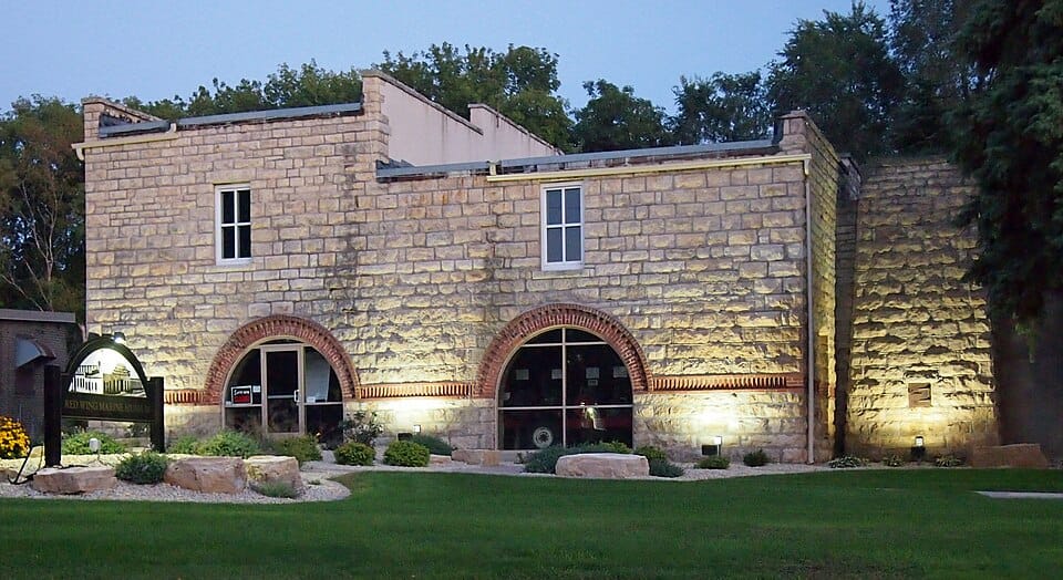 Red Wing Bay - Photo 1