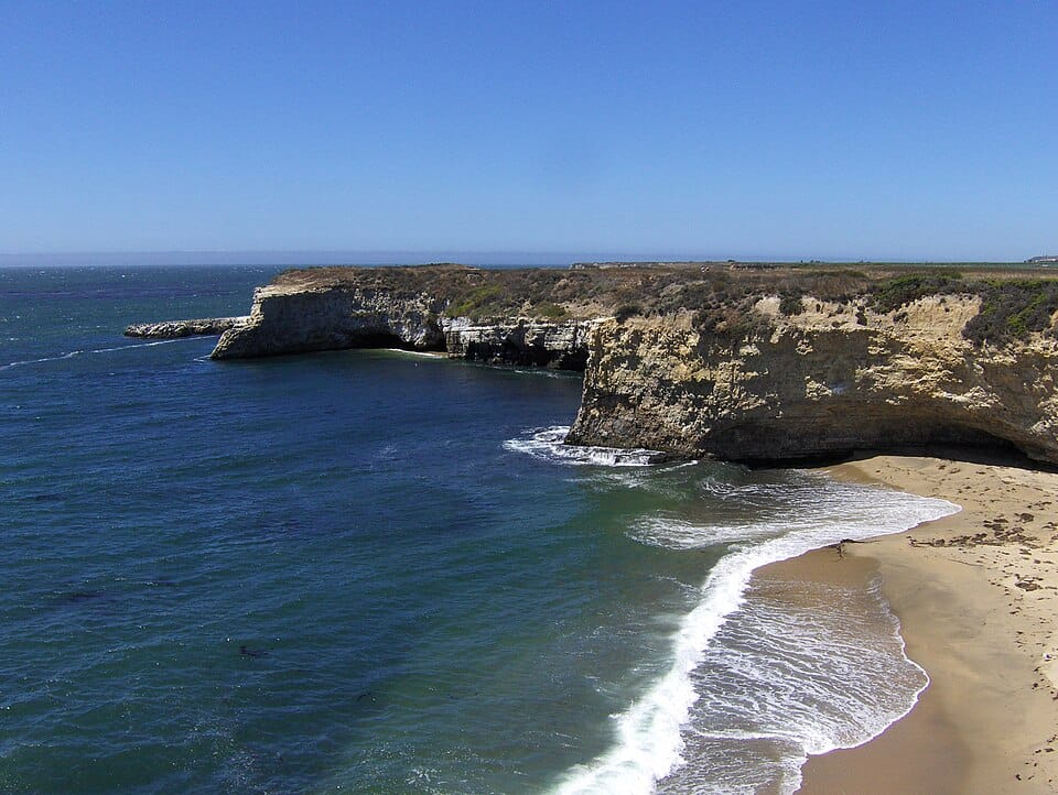 Strawberry Beach - Photo 1