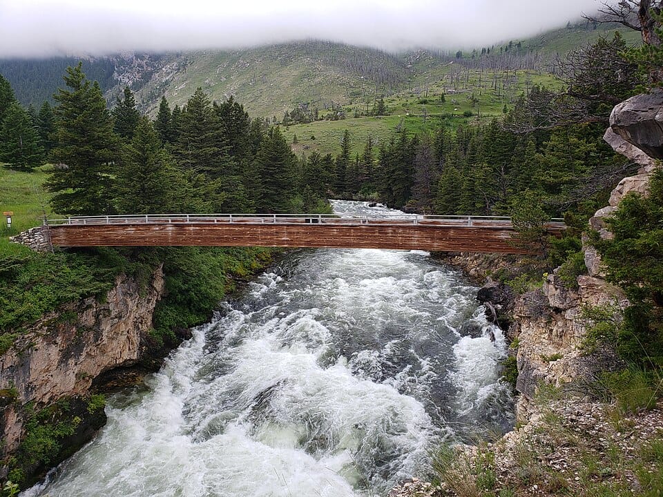 Boulder River - Photo 1