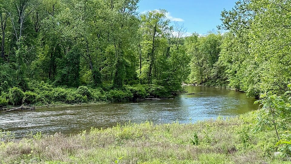 Columbia Lake Dam - Photo 1