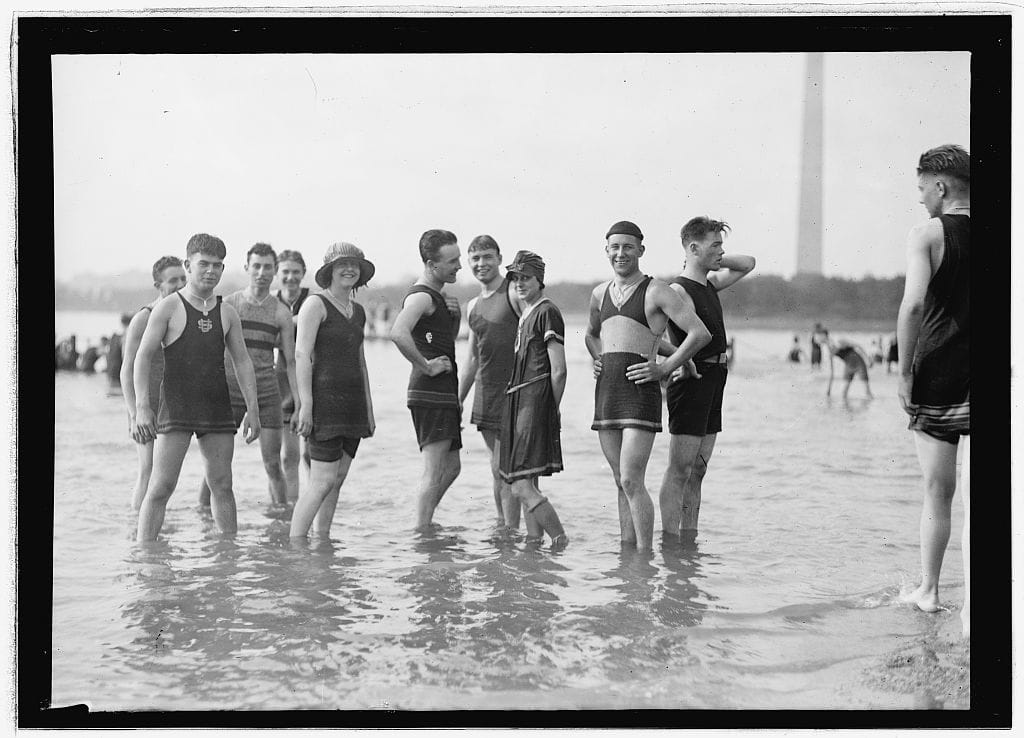 Bathing Beach - Photo 1