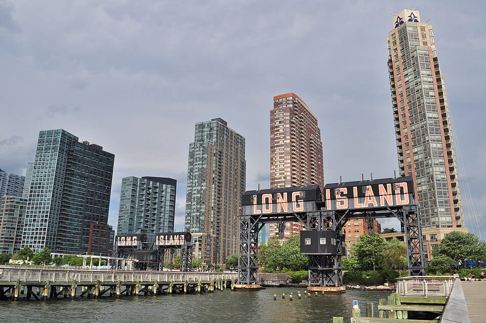 Gantry Plaza State Park Recreational Dock - Photo 1