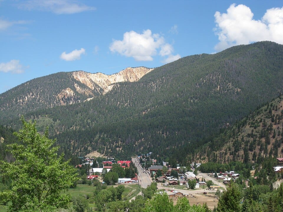 Red River - Photo 1