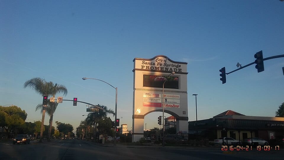 Santa Fe Springs Park - Photo 1