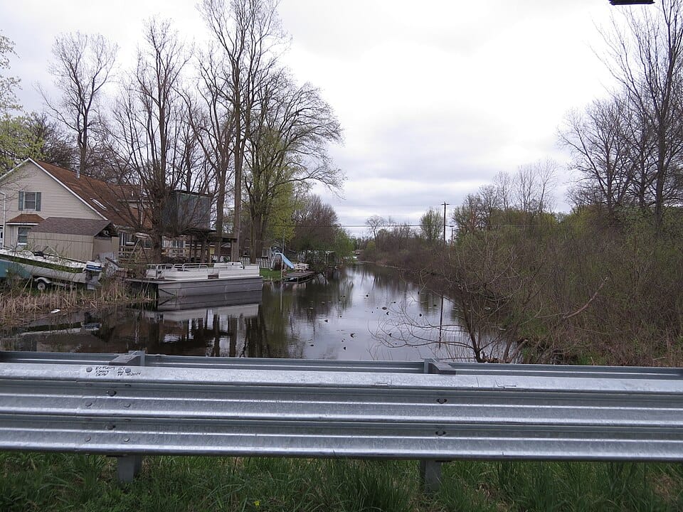Garver Lake - Photo 1