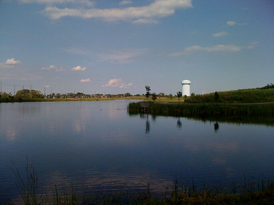 VOA Park Lake Welcome Center - Photo 1