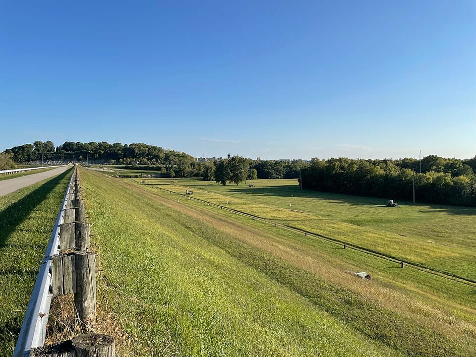 Huffman Reservoir - Photo 1