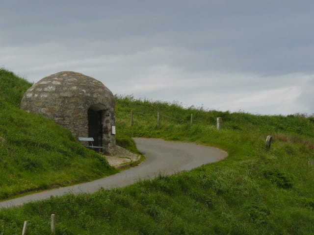Red Well - Photo 1