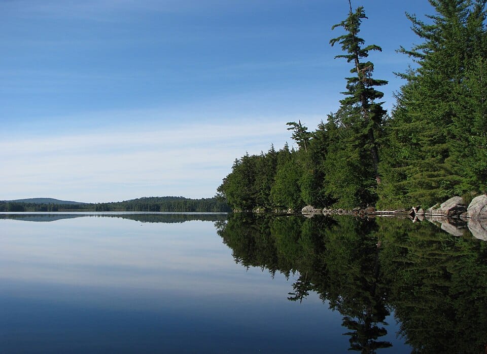 Round Lake - Photo 1