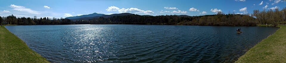 Lake Runnemede - Photo 1