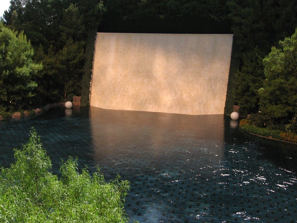 Lake of Dreams - Photo 1