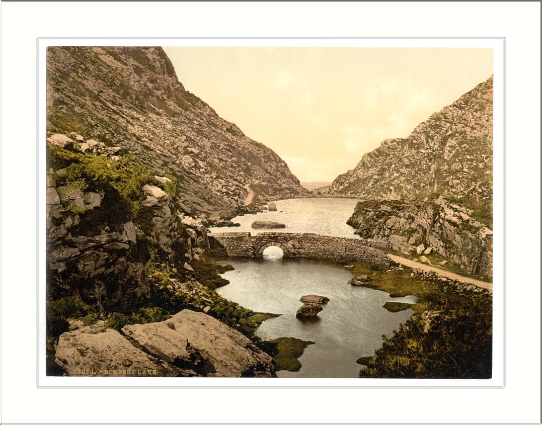 Serpent Lake - Photo 1