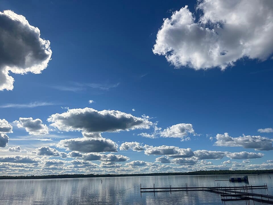 Round Lake - Photo 1