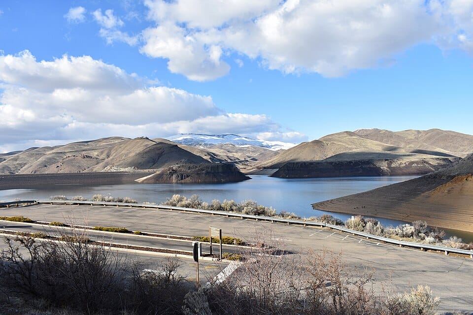 Lucky Peak Lake - Photo 1