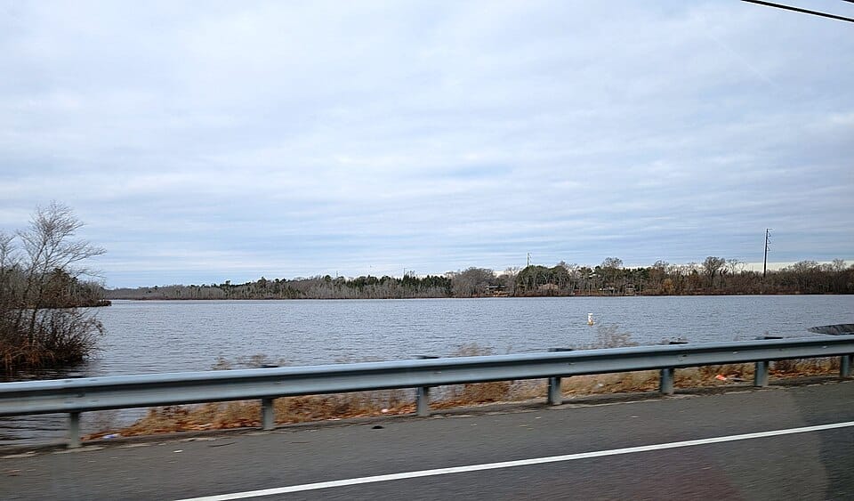 Rainbow Lake - Photo 1