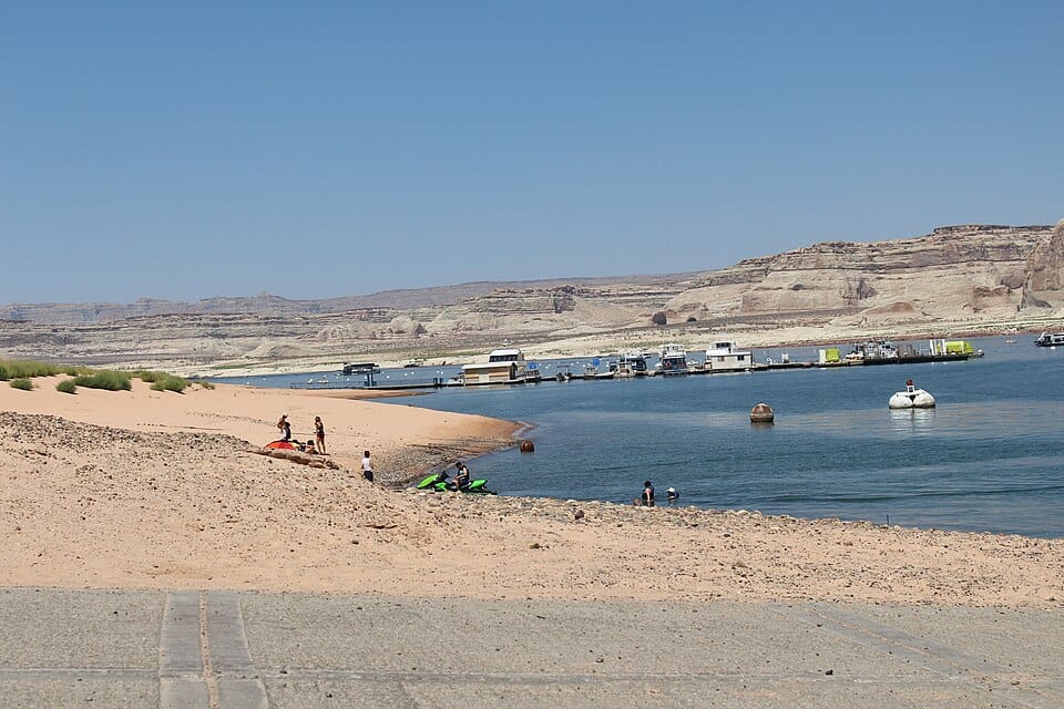 Wahweap Beach - Photo 1