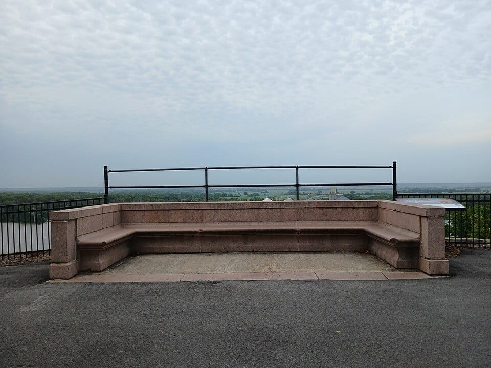 Riverview Park - Photo 1