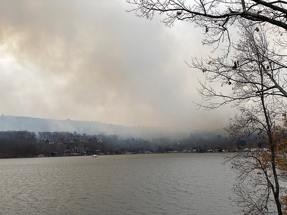Greenwood Lake - Photo 1