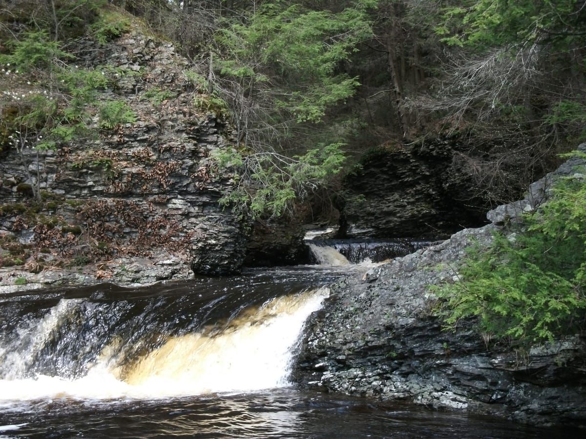 Raymondskill Falls