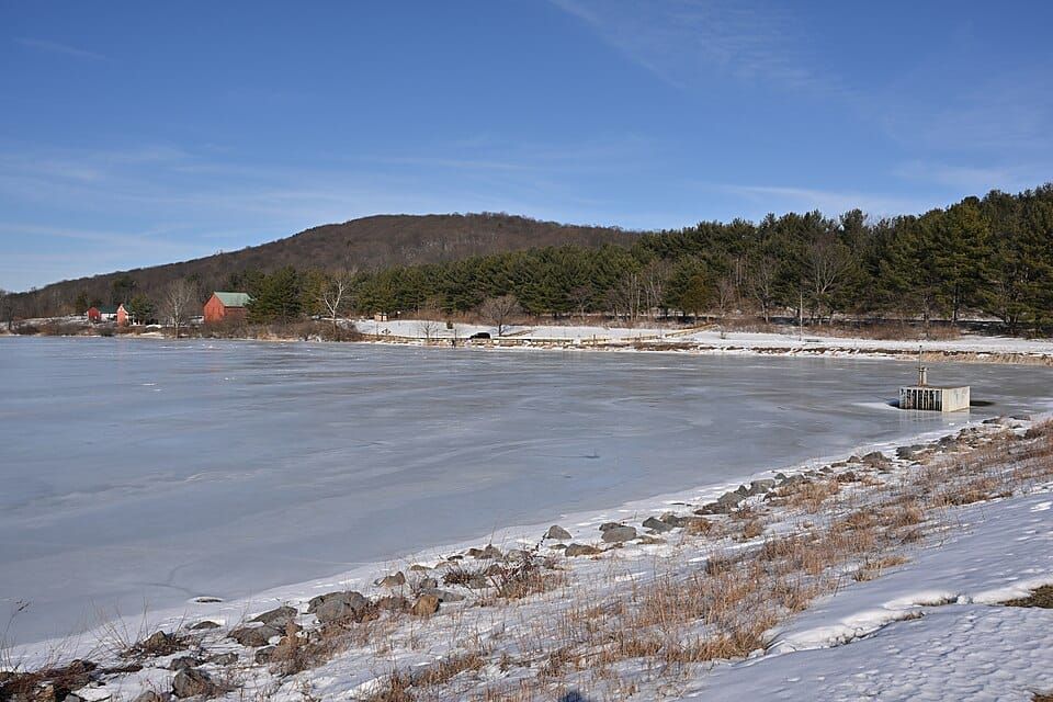 Blairs Valley Lake