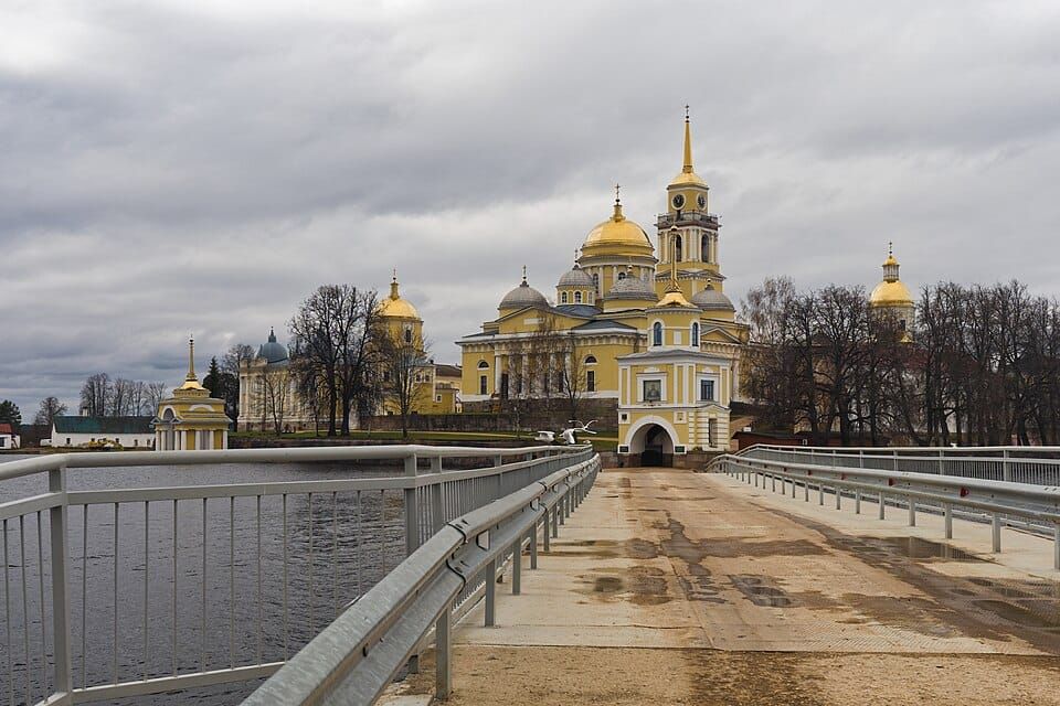 Monastery Lake