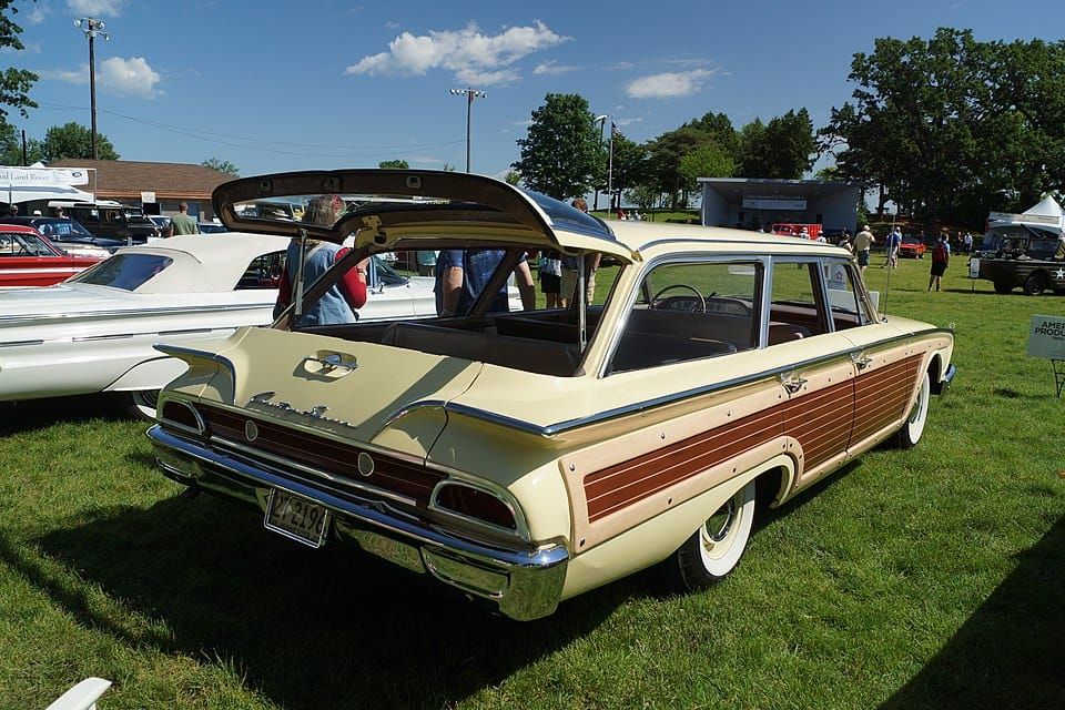 Country Squire Lake