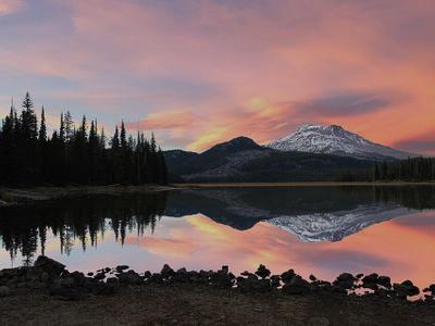 Sparks Lake