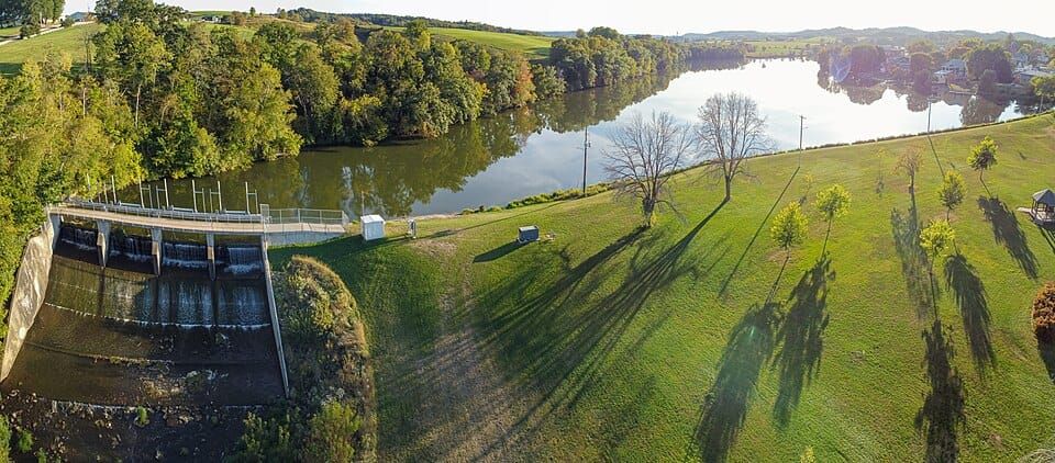 Lake Hillsboro