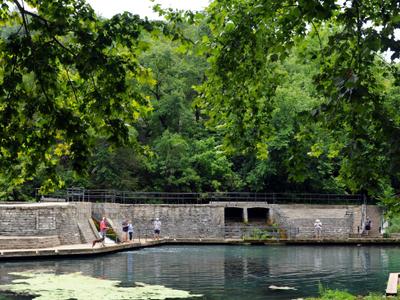 Roaring River State Park