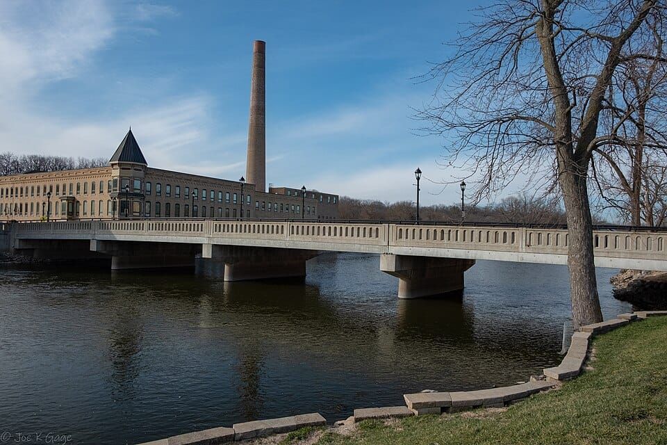 Fox River Shores Forest Preserve