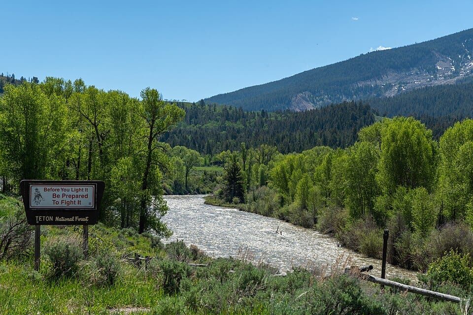 Lower Slide Lake