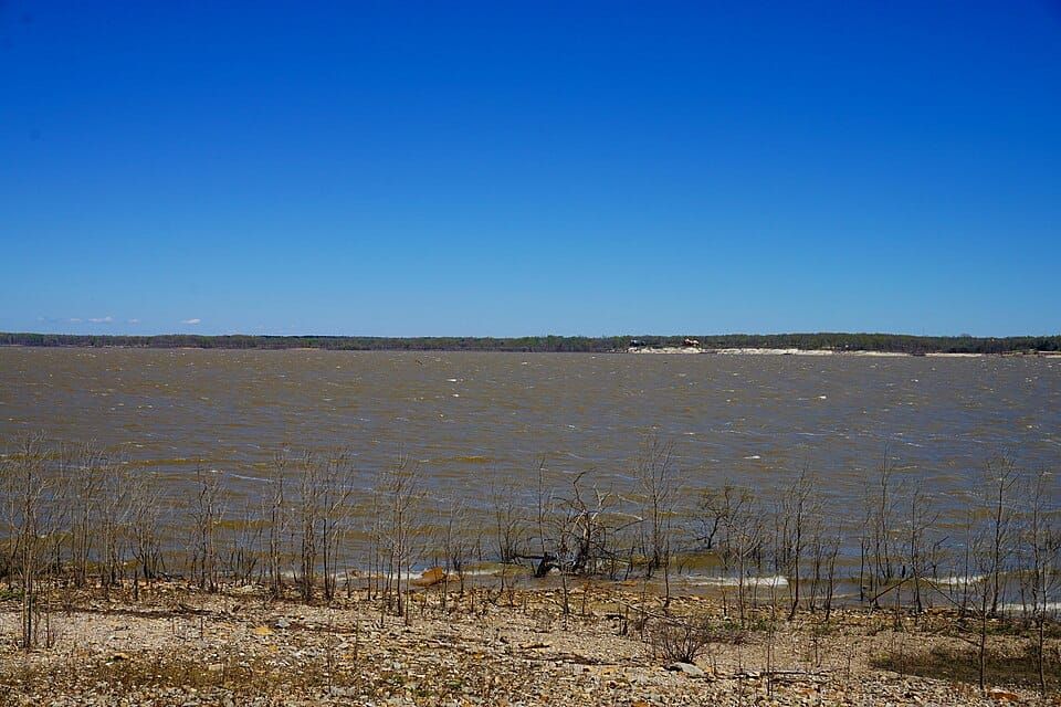 Hugo Lake