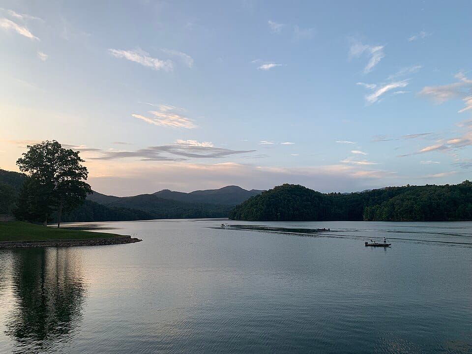 Hiwassee Lake