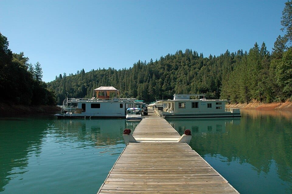 Holiday Lake