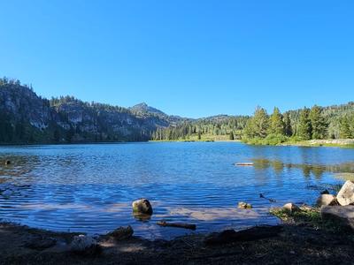 Grove Lake