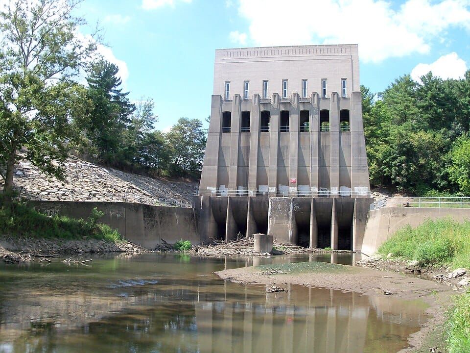 River Community Park / Tuscarawas river water trail access ( river mile 71.8 )